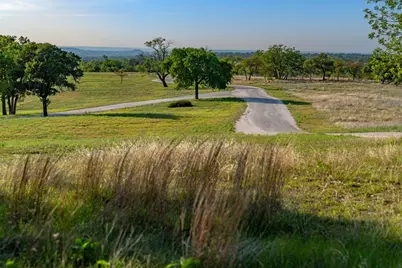 862 Grape Creek Rd, Fredericksburg, TX 78624 - Photo 8