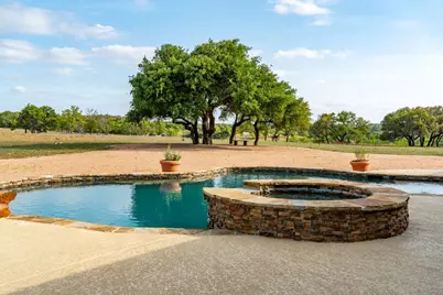 862 Grape Creek Rd, Fredericksburg, TX 78624 - Photo 16