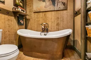 516 W San Antonio St, Fredericksburg, TX 78624 - Photo 22