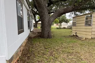 6009 SE 5th St, Rochelle, TX 76872 - Photo 8