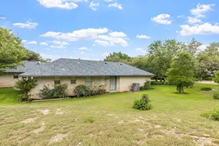 214 Northwood Hills Dr, Fredericksburg, TX 78624 - Photo 32