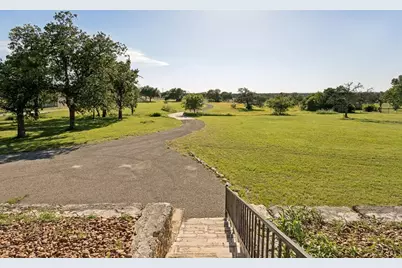 2881 S Aviation Loop, Fredericksburg, TX 78624 - Photo 2