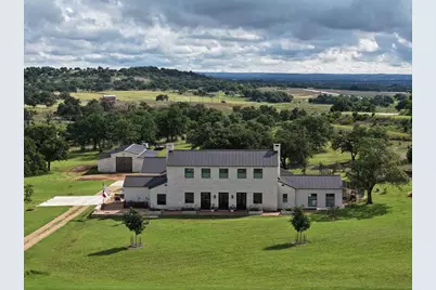 130 S Overlook Dr, Fredericksburg, TX 78624 - Photo 1
