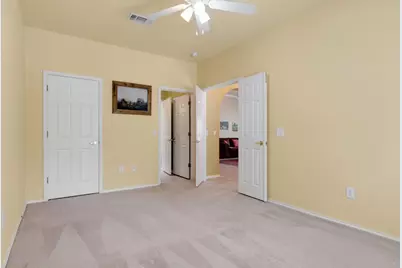 211 E Creekview Dr, Fredericksburg, TX 78624 - Photo 34