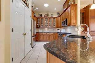 211 E Creekview Dr, Fredericksburg, TX 78624 - Photo 14