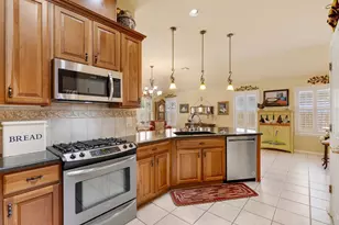 211 E Creekview Dr, Fredericksburg, TX 78624 - Photo 28