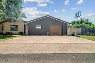 708 N Milam St, Fredericksburg, TX 78624 - Photo 30