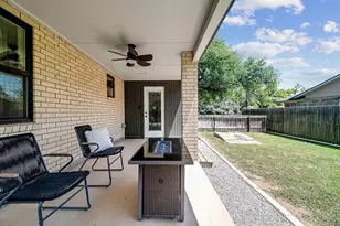 708 N Milam St, Fredericksburg, TX 78624 - Photo 36
