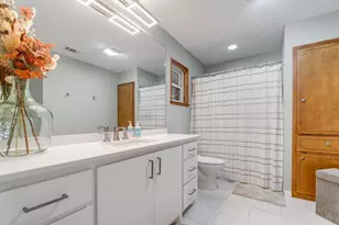 708 N Milam St, Fredericksburg, TX 78624 - Photo 16