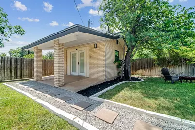 708 N Milam St, Fredericksburg, TX 78624 - Photo 34