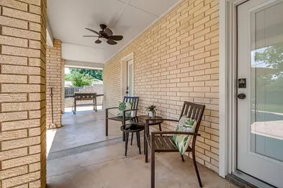 708 N Milam St, Fredericksburg, TX 78624 - Photo 8