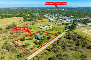 222 Metzger Rd, Fredericksburg, TX 78624 - Photo 2