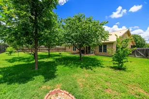 622 Dawn Ln, Fredericksburg, TX 78624 - Photo 18