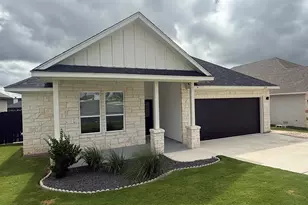 220 Riley Ln, Fredericksburg, TX 78624 - Photo 2