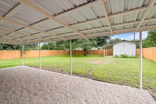 614 S Columbus, Fredericksburg, TX 78624 - Photo 22