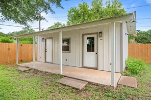 614 S Columbus, Fredericksburg, TX 78624 - Photo 26