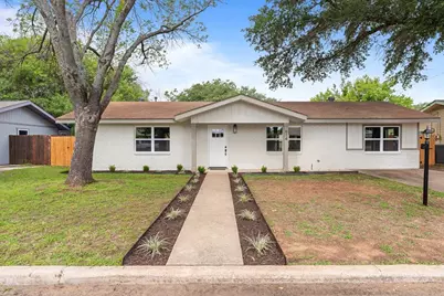 614 S Columbus, Fredericksburg, TX 78624 - Photo 1
