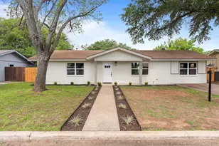 614 S Columbus, Fredericksburg, TX 78624 - Photo 1