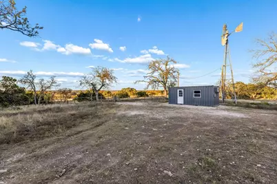 1106 S Perry Ranch Rd, Fredericksburg, TX 78624 - Photo 2