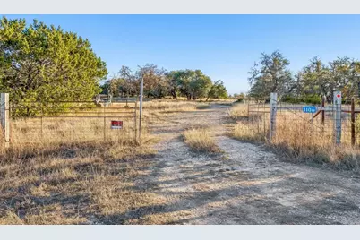 1106 S Perry Ranch Rd, Fredericksburg, TX 78624 - Photo 20