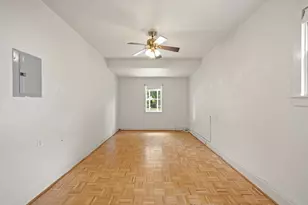 106 W Mulberry St, Fredericksburg, TX 78624 - Photo 36