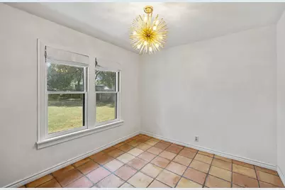 106 W Mulberry St, Fredericksburg, TX 78624 - Photo 14