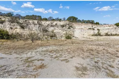 944 Metzger Rd, Fredericksburg, TX 78624 - Photo 2