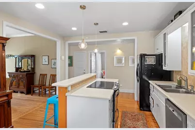 1203 N Milam St, Fredericksburg, TX 78624 - Photo 12