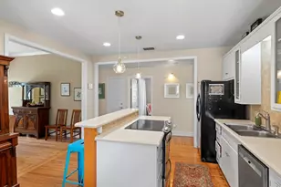 1203 N Milam St, Fredericksburg, TX 78624 - Photo 12