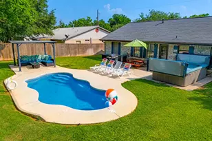 602 W Hackberry St, Fredericksburg, TX 78624 - Photo 30