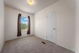 117 Josephine St, Ingram, TX 78025 - Photo 12