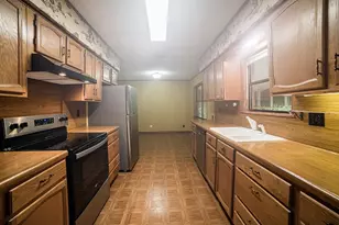 203 Broadmoor St, Fredericksburg, TX 78624 - Photo 2