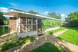 203 Broadmoor St, Fredericksburg, TX 78624 - Photo 34