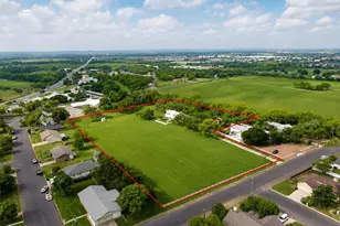 67 Sky Ln, Fredericksburg, TX 78624 - Photo 2