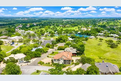 107 Deerwood, Kerrville, TX 78028 - Photo 2