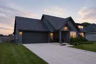 644 Tranquility Ln, Fredericksburg, TX 78624 - Photo 2