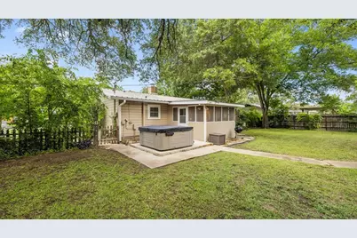 703 N Edison St, Fredericksburg, TX 78624 - Photo 48