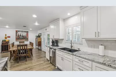 703 N Edison St, Fredericksburg, TX 78624 - Photo 30