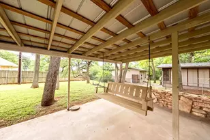 122 Ridgewood Dr, Fredericksburg, TX 78624 - Photo 16