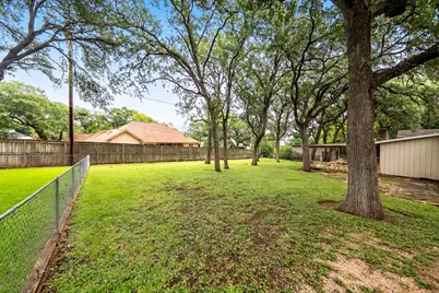 122 Ridgewood Dr, Fredericksburg, TX 78624 - Photo 18