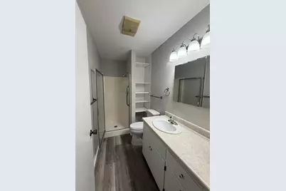 1407 N Crockett St, Fredericksburg, TX 78624 - Photo 6