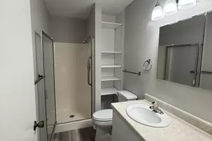 1407 N Crockett St, Fredericksburg, TX 78624 - Photo 6
