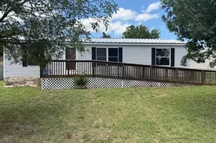200 Sarah Cir, Llano, TX 78643 - Photo 1