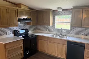 200 Sarah Cir, Llano, TX 78643 - Photo 14