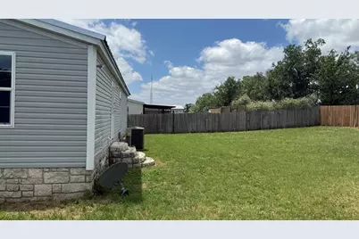200 Sarah Circle, Llano, TX 78643 - Photo 6