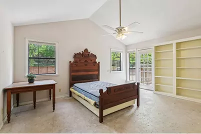 1310 N Warbler Dr., Kerrville, TX 78028 - Photo 8