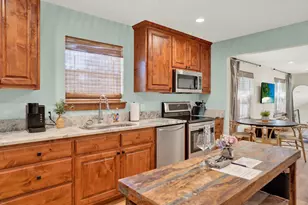 901 Bell St, Fredericksburg, TX 78624 - Photo 10