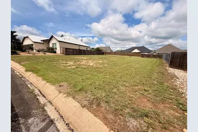 242 Dudley Way, Fredericksburg, TX 78624 - Photo 2