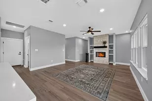 1811 Chateau Ln, Kerrville, TX 78028 - Photo 6