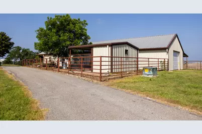 2377 Aviation Loop, Fredericksburg, TX 78624 - Photo 44